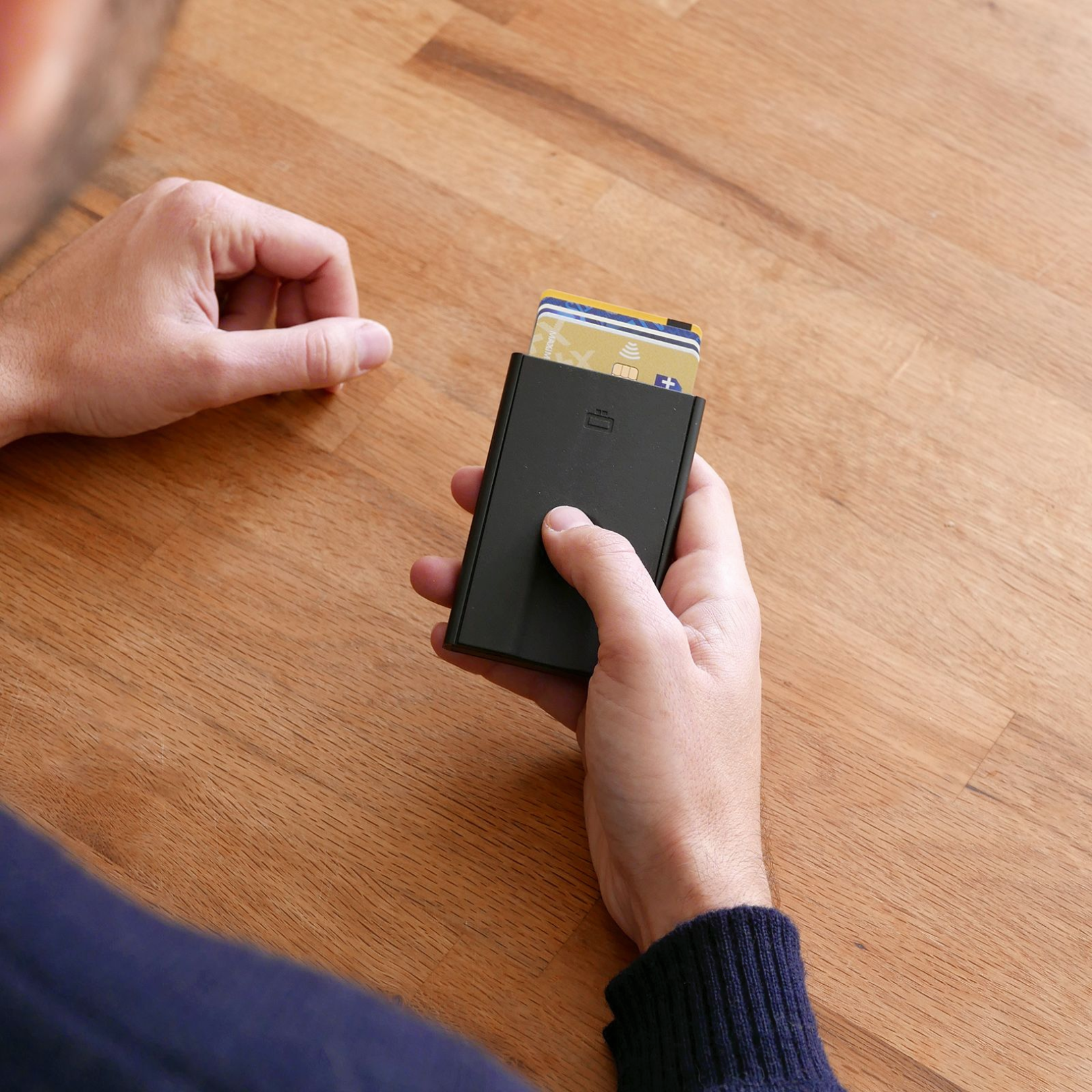 OGON Slider Aluminum Wallet